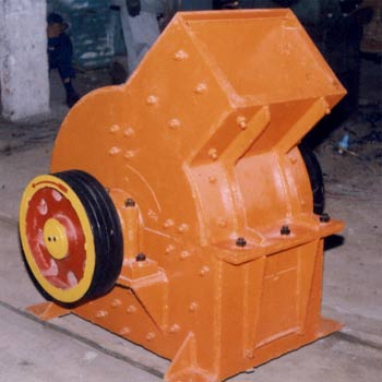 錘式破碎機(jī) 河南力博機(jī)械規(guī)格型號(hào)及價(jià)格 鄂式破碎機(jī) 立式?jīng)_擊破碎機(jī) 立式復(fù)合破碎機(jī) 新型振動(dòng)篩